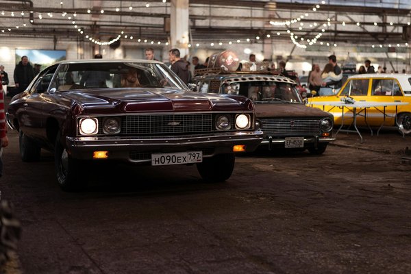 Chic sun safety: your comprehensive guide to top hats for conquering uk sunshine